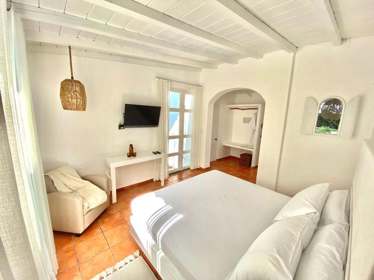 Hotel Cala Blanca Κουερναβάκα Εξωτερικό φωτογραφία